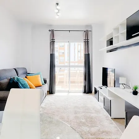 Cozy Overlooking Estepona's Marina! Apartment